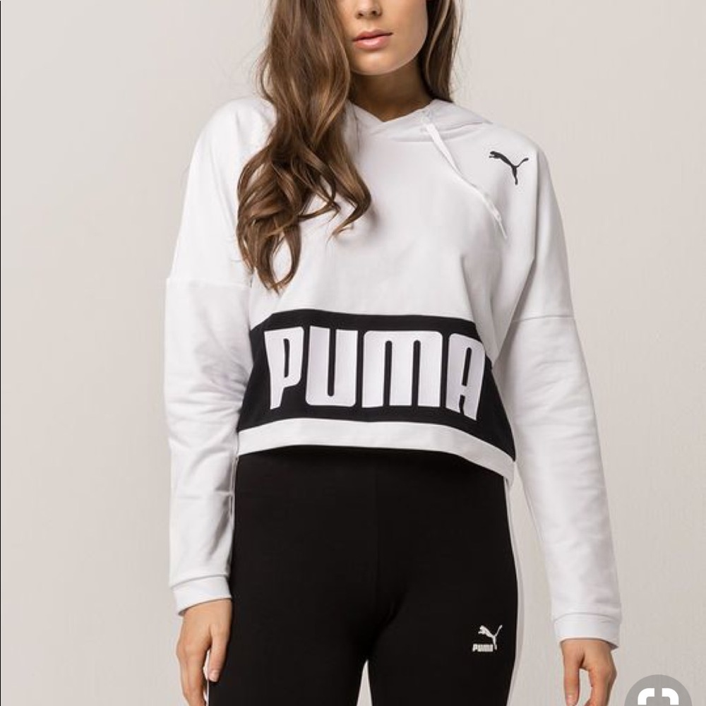 Crop top - Picture 2 of 3